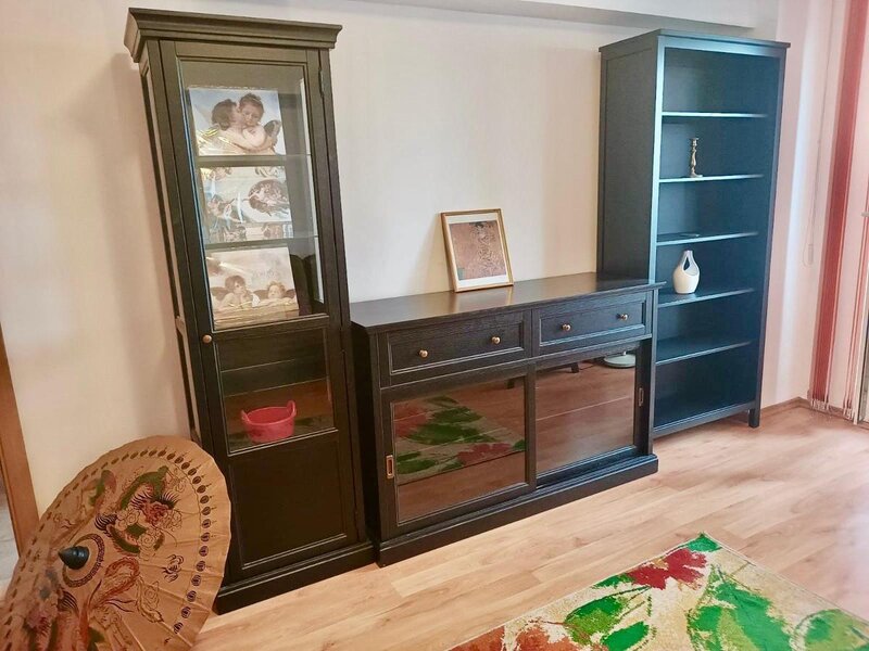 Tineretului metrou Ghe Sincai ,stradal